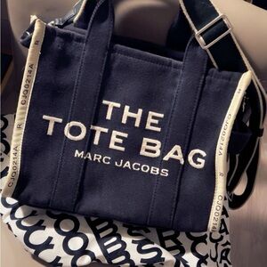 Marc Jacobs the Jacquard Medium The Tote Bag Black